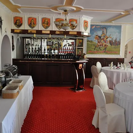 فندق Prawdzic Palac Krupski Mlyn