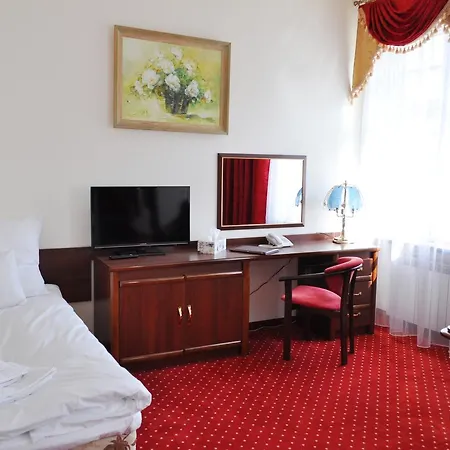 Prawdzic Palac فندق Krupski Mlyn